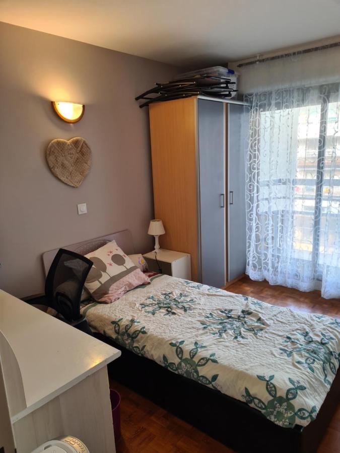 Chambre De 11 M2 Avec Balcon Paris Exterior foto